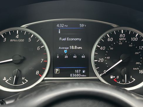 Used 2019 Nissan Sentra SV FWD image 14