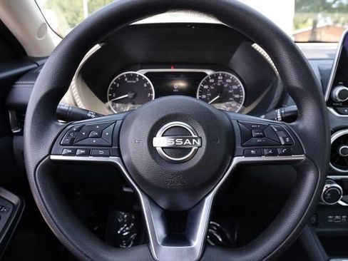 Certified 2024 Nissan Sentra SV FWD image 10