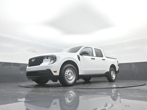 New 2026 Ford Maverick XL w/ Equipment Group 101A AWD/4WD image 34