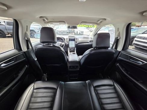 Used 2024 Ford Edge SEL image 12