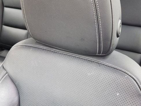 Used 2025 Chevrolet Traverse LT FWD image 24
