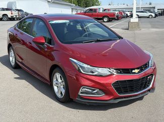Used 2018 Chevrolet Cruze LT w/ Sun And Sound Package FWD video 1