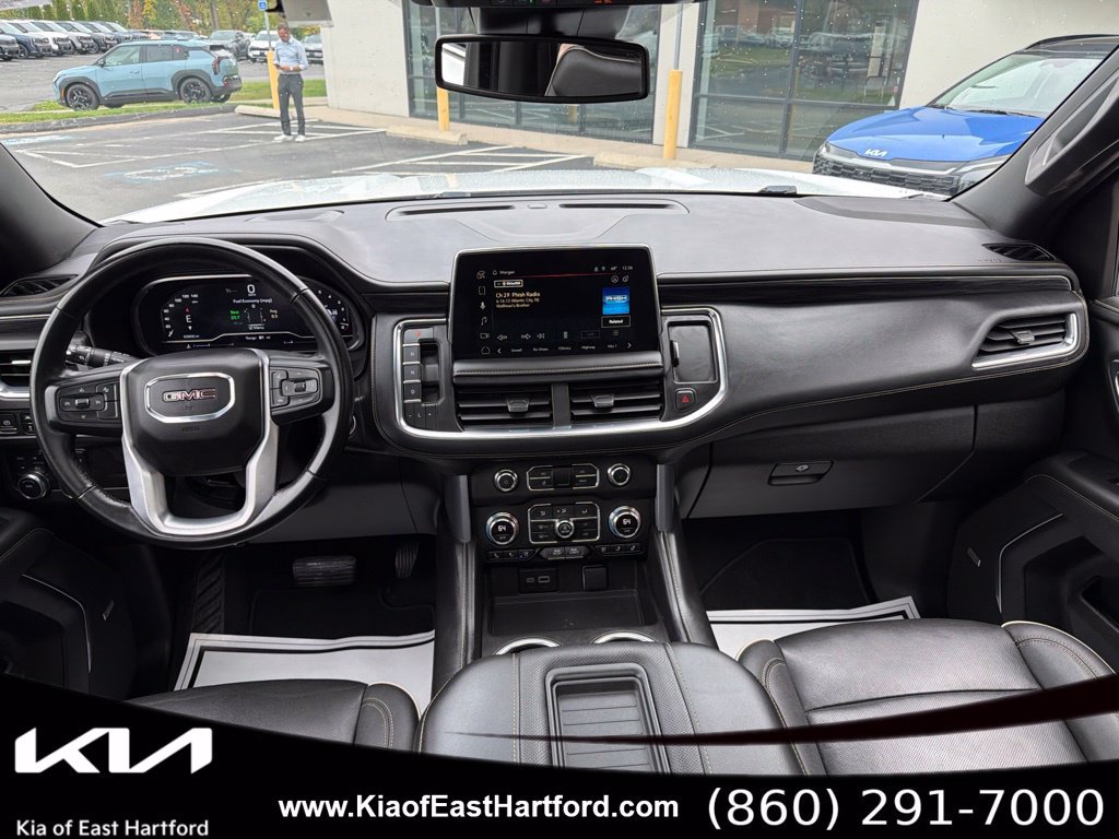 Used 2023 GMC Yukon XL SLT AWD/4WD image 23