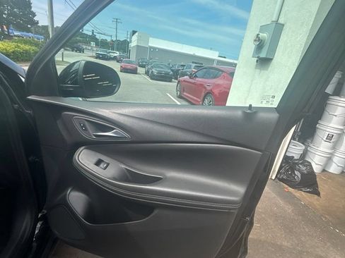 Used 2024 Buick Encore GX Sport Touring FWD image 23