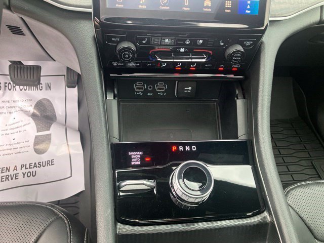 Certified 2024 Jeep Grand Cherokee Limited w/ Luxury Tech Group II AWD/4WD image 17