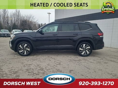 Used 2025 Volkswagen Atlas SE image 3