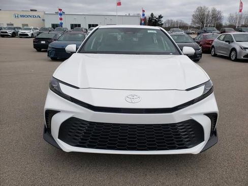 New 2026 Toyota Camry SE FWD image 2