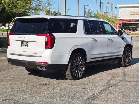 New 2026 GMC Yukon XL Denali Ultimate AWD/4WD image 4