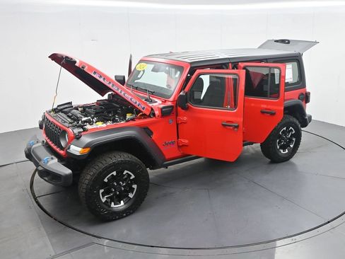 Used 2024 Jeep Wrangler Unlimited Rubicon 4xe AWD/4WD image 32