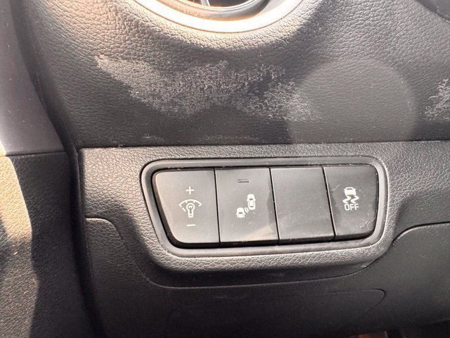 Used 2024 Kia Forte LXS w/ LXS Technology Package FWD image 19