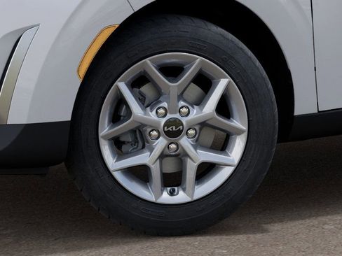 New 2025 Kia Soul S image 9