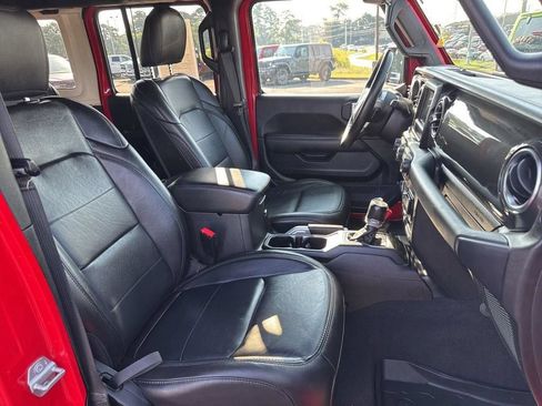 Used 2021 Jeep Wrangler Unlimited Sahara AWD/4WD image 25