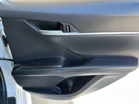 Used 2024 Toyota Camry SE FWD image 23