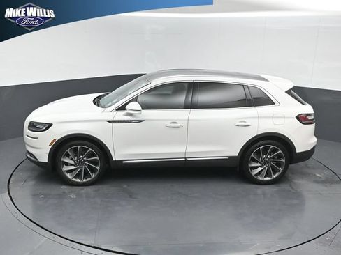 Used 2021 Lincoln Nautilus Reserve w/ Equipment Group 201A FWD image 12