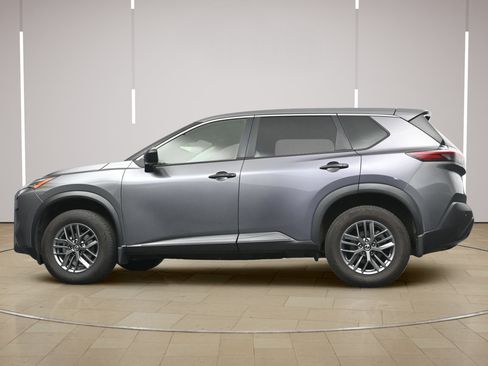 Used 2021 Nissan Rogue S FWD image 21