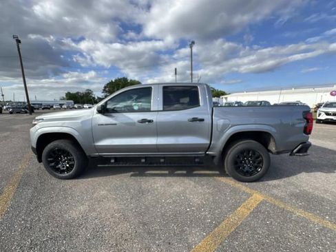 New 2026 Chevrolet Colorado W/T RWD image 19