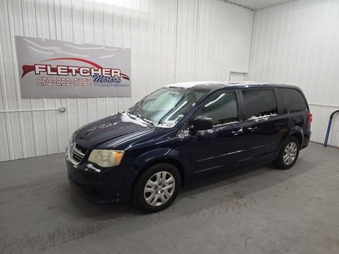 Used 2014 Dodge Grand Caravan SE w/ Quick Order Package 29E SE image 2