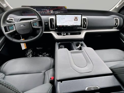 New 2026 Ford Expedition Max Active image 5