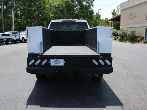 Used 2025 Chevrolet Silverado 2500 Custom w/ Custom Value Package AWD/4WD image 15