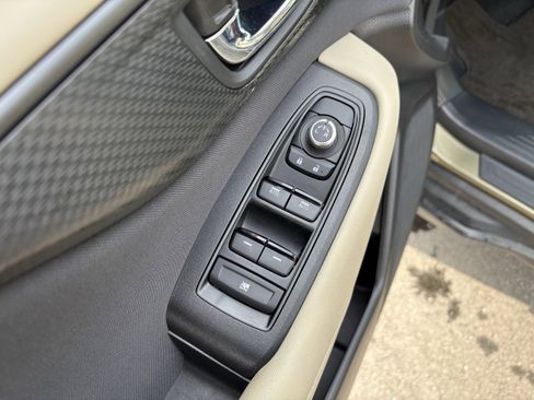 Used 2025 Subaru Outback Premium image 26