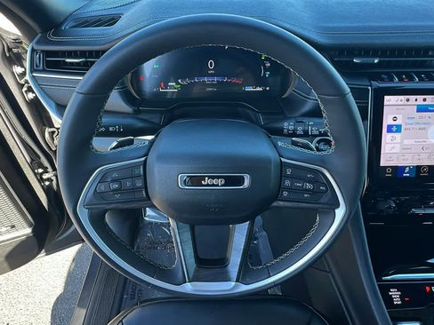 Used 2024 Jeep Grand Cherokee Limited 4xe image 18