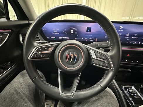 Certified 2025 Buick Envision Preferred image 31