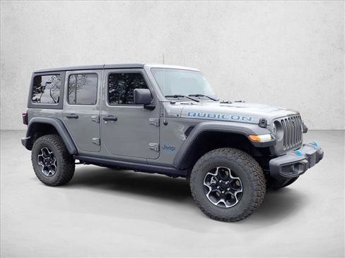 Used 2023 Jeep Wrangler Unlimited Rubicon 4xe w/ Cold Weather Group AWD/4WD image 5