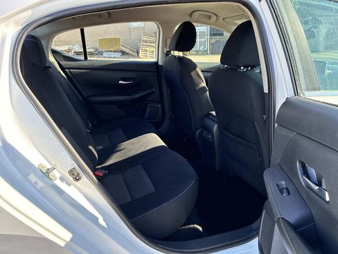 Used 2020 Nissan Sentra SV w/ Trunk Package FWD image 11
