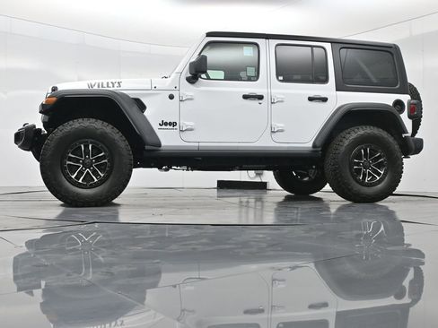 New 2025 Jeep Wrangler Willys image 46