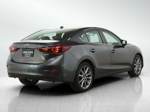 Used 2018 MAZDA MAZDA3 Grand Touring w/ Premium Equipment Package image 5
