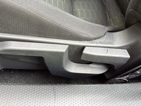 Used 2022 Toyota GR86 RWD image 13