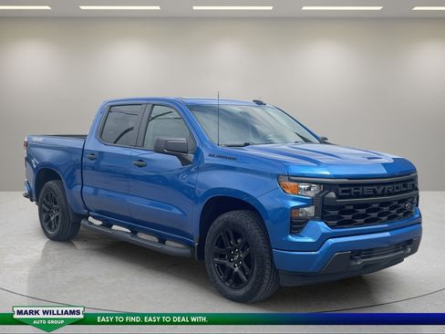 Used 2023 Chevrolet Silverado 1500 Custom w/ LPO, Dark Essentials Package AWD/4WD image 1