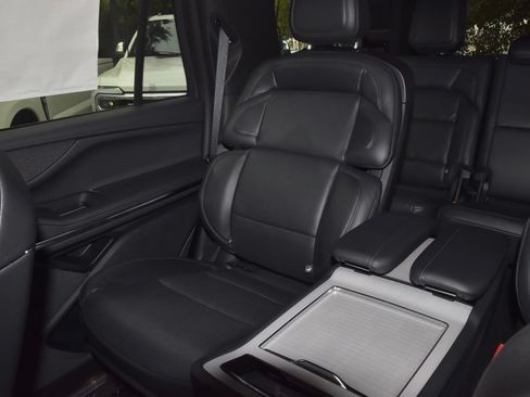 New 2027 Lincoln Navigator Reserve w/ Jet Appearance Package AWD/4WD image 21