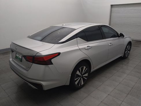 Used 2020 Nissan Altima 2.5 SV AWD/4WD image 9