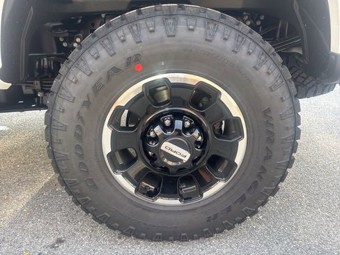 New 2026 Ford F250 Platinum w/ Tremor Off-Road Package image 11