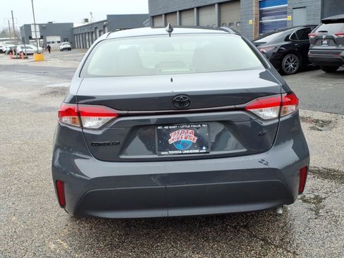 Certified 2023 Toyota Corolla LE image 5