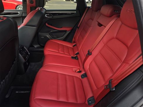 Used 2021 Porsche Macan GTS image 16