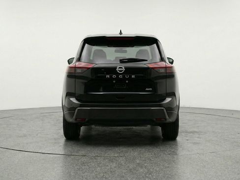 Used 2025 Nissan Rogue SV AWD/4WD image 7