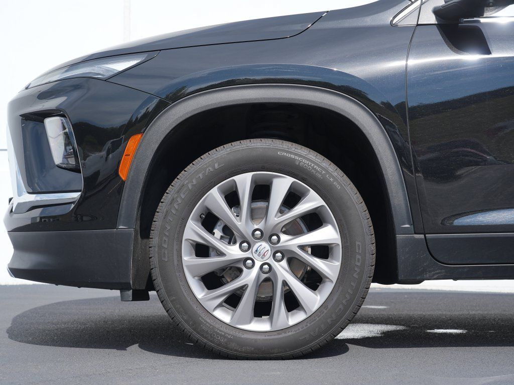 Certified 2026 Buick Enclave Preferred AWD/4WD image 10