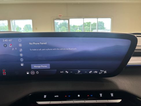 Used 2025 Buick Enclave Sport Touring w/ Power Package image 49