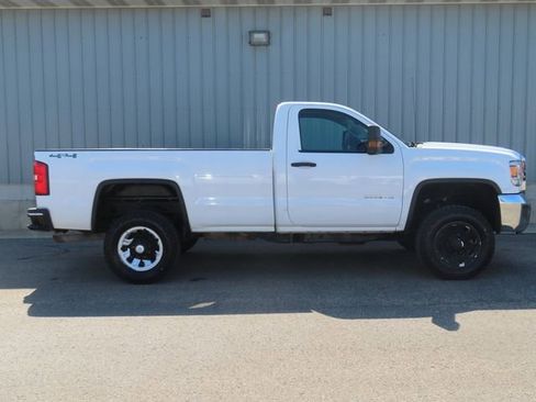 Used 2015 GMC Sierra 2500 4x4 Regular Cab w/ Sierra Convenience Package image 2