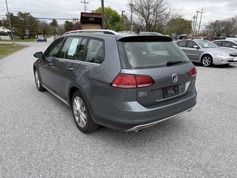 Used 2018 Volkswagen Golf Alltrack S AWD/4WD image 3