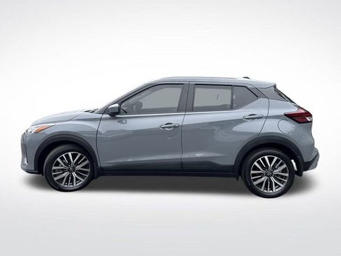 Used 2024 Nissan Kicks SV image 10