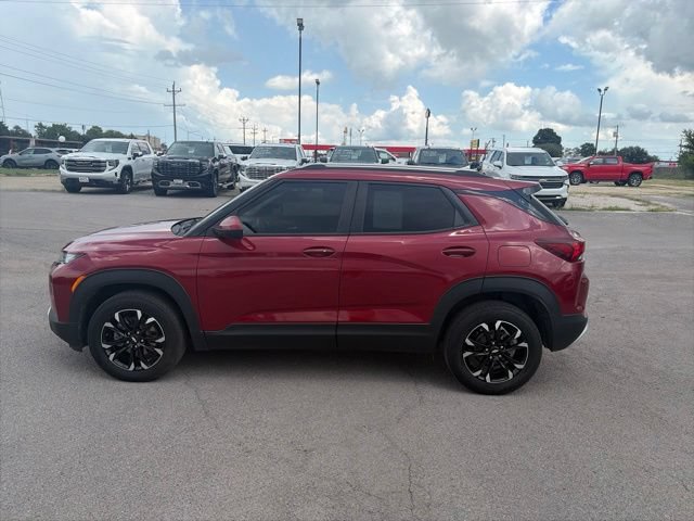 Used 2021 Chevrolet TrailBlazer LT AWD/4WD image 3