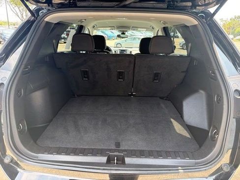 Used 2024 Chevrolet Equinox LS FWD image 16