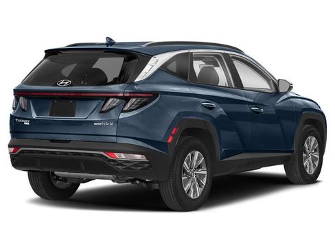 Used 2022 Hyundai Tucson Blue AWD/4WD image 2