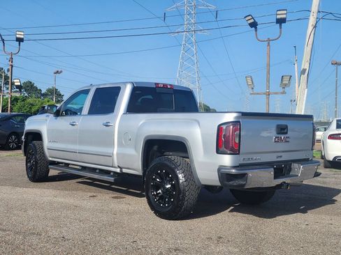 Used 2017 GMC Sierra 1500 SLT w/ SLT Premium Package AWD/4WD image 6