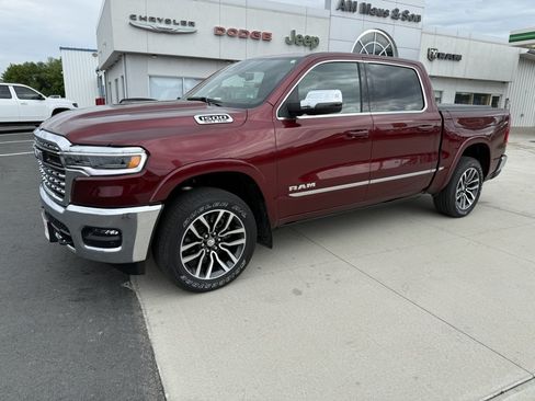 Used 2025 RAM 1500 Limited AWD/4WD image 4