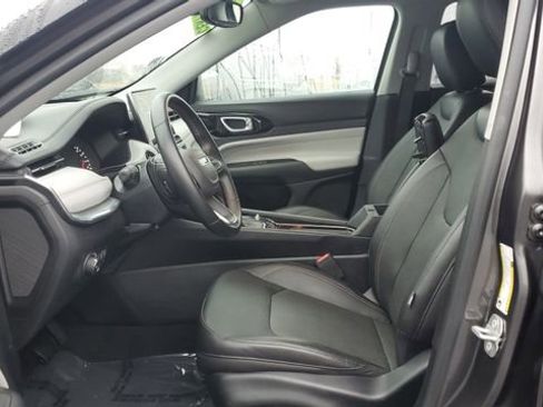 Certified 2022 Jeep Compass Limited image 5