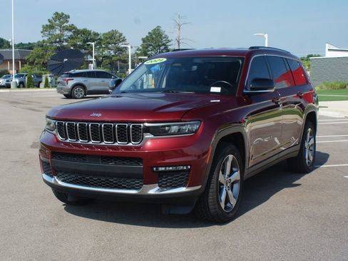 Used 2021 Jeep Grand Cherokee L Limited RWD image 27